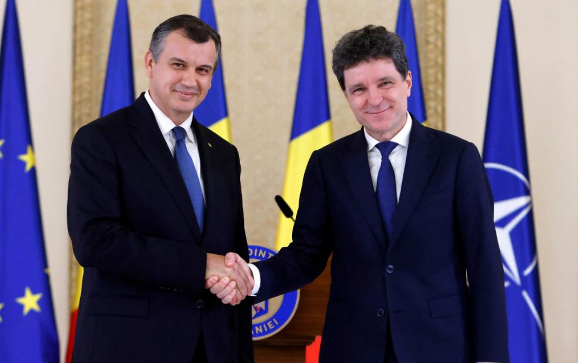 Haosul politic din Romania a fost raportat de presa internationale POLITICO atentioneaza tara se afla pe calea sa ajunga intr un moment critic dupa esecul Guvernului Tomac