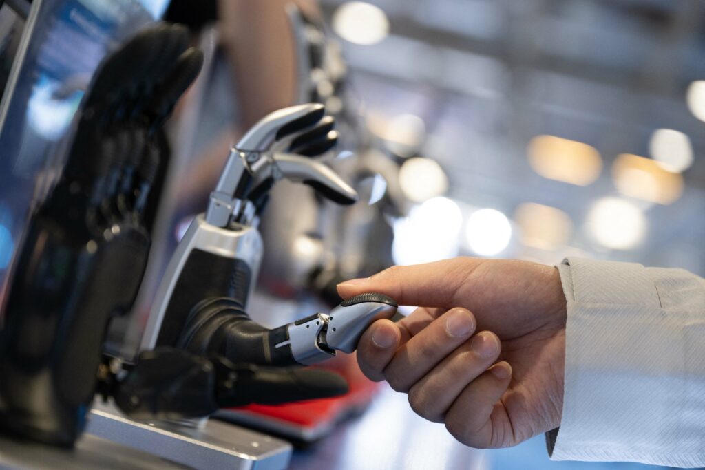Inovație: China testează roboți de curățenie cu inteligență artificială în locuințe. 2 Inovatie Chineza testeaza roboi de curatenie cu inteligenta artificiala in locuinte