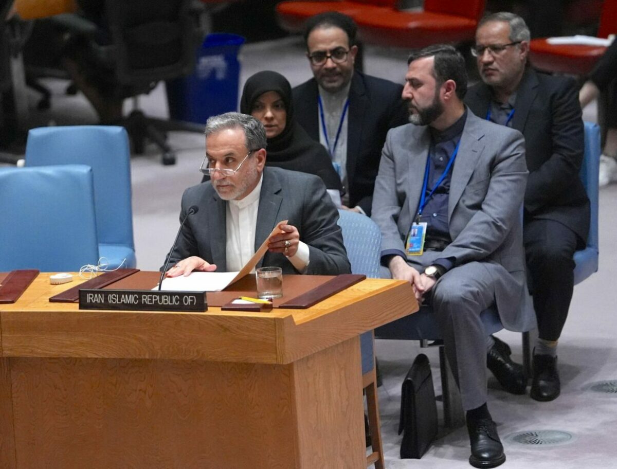 Iranul stabileste pretul pacii 300 de miliarde de dolari costul reconstructiei nationale