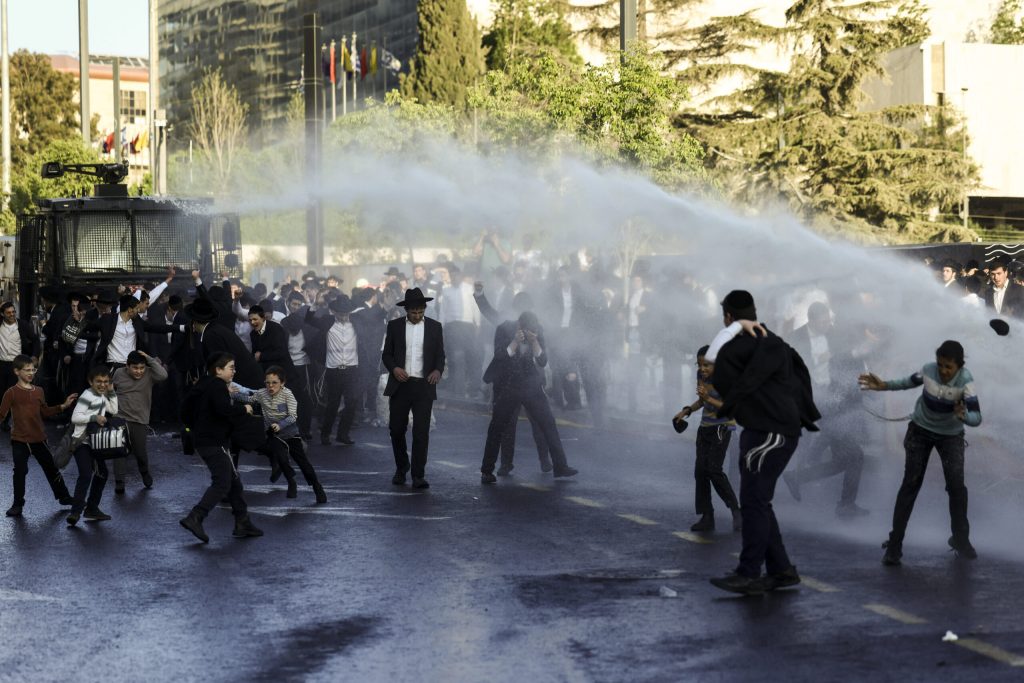 Israelul se confrunta cu provocari majore in urma protestelor impotriva serviciului militar obligatoriu