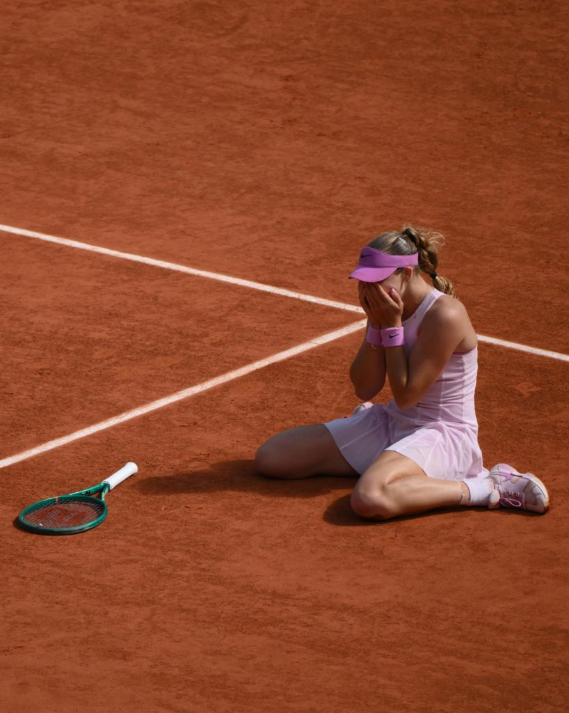Mirra Andreeva a învins-o pe Maja Chwalinska și a obținut titlul la Roland Garros. 2 Mirra Andreeva a invins o pe Maja Chwalinska si a obtinut titlul la Roland Garros