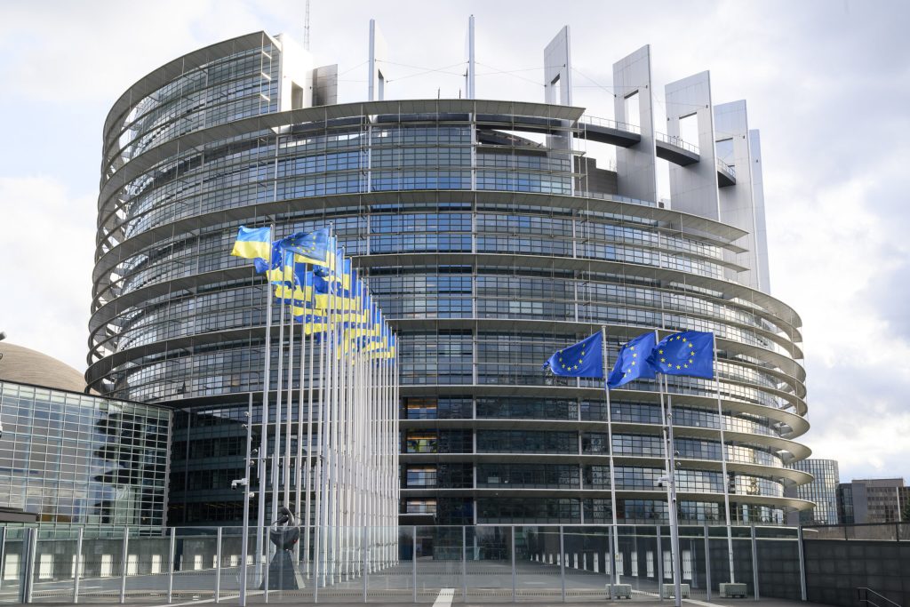 Parlamentul European abandoneaza Google in favoarea unui motor de cautare francez din motive de confidentialitate