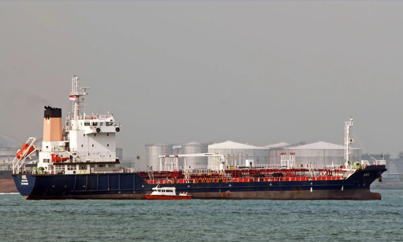 Petrolier atacat in largul coastei Omanului ar putea fi al treilea atac american in aceasta saptamana