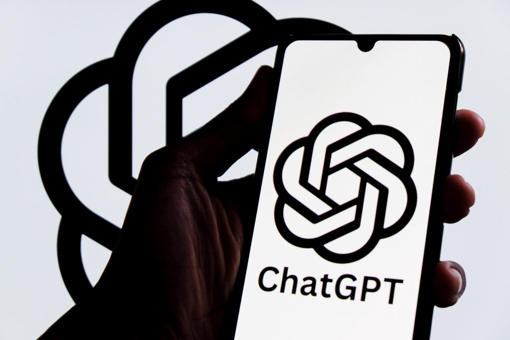 Propagandisti chinezi au folosit ChatGPT pentru a influenta opinia publica OpenAI descopera o ampla campanie de propaganda online