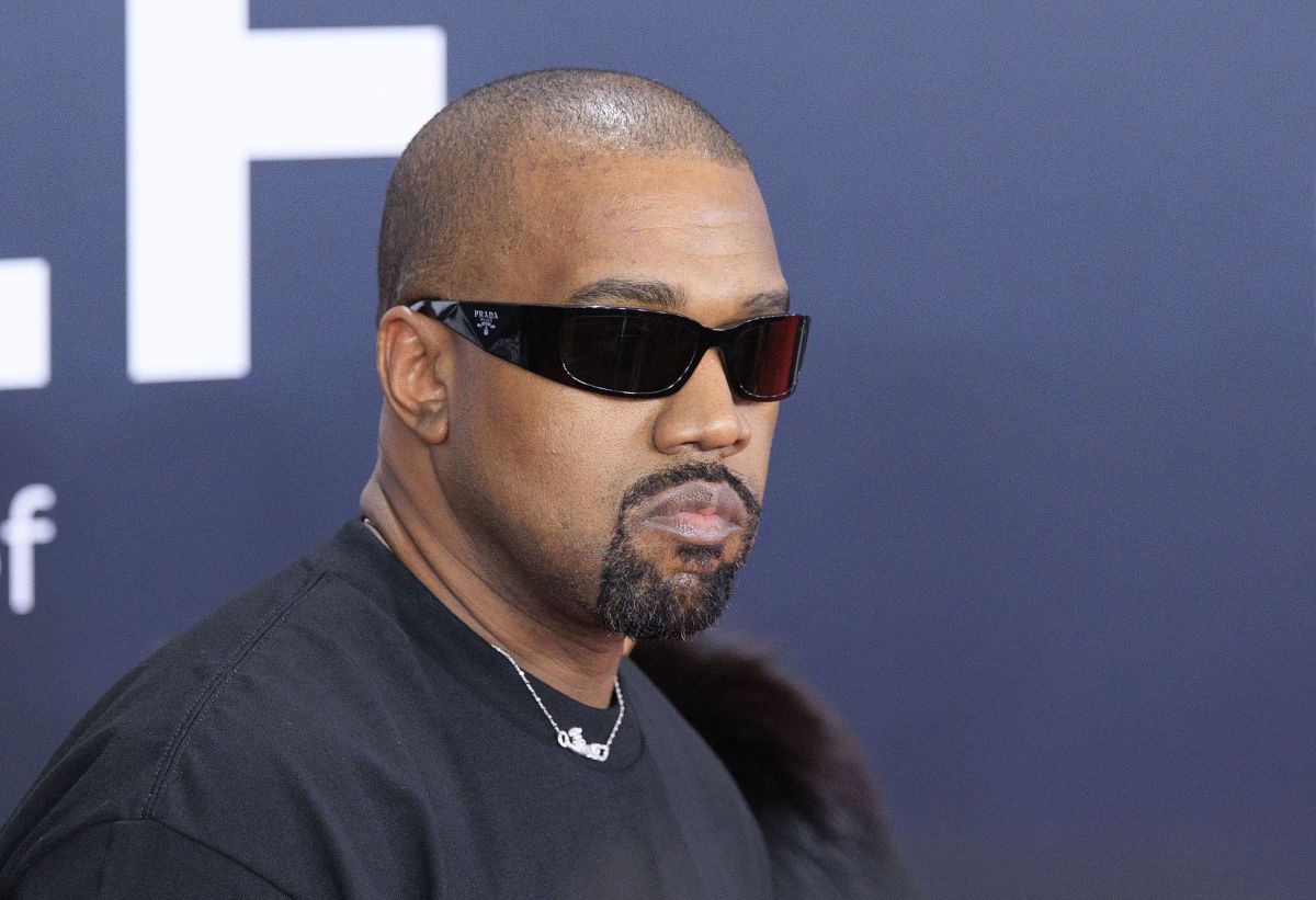 Rapperul Kanye West a strans 40000 de persoane la un concert in Olanda in ciuda comentarilor sale proHitler