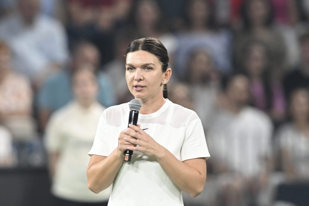 Simona Halep, discurs emoționant la evenimentul de retragere de la Cluj: "Sunt o persoană fericită" 2 Simona Halep discurs emotionant la evenimentul de retragere de la Cluj Sunt o persoana fericita