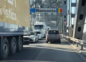 Soferii ocolesc cozile de la Podul Giurgiu Ruse Plata online va fi disponibila incepand cu 15 iunie