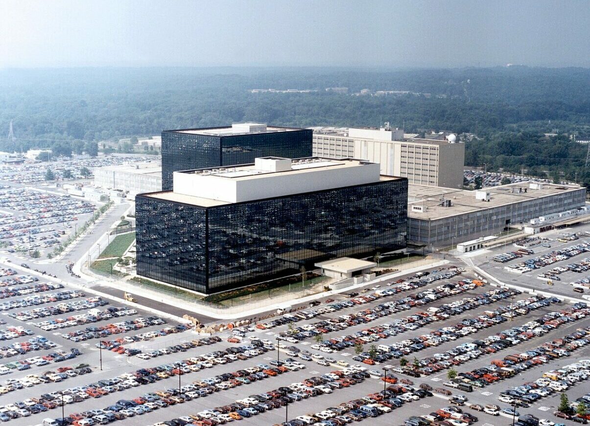 Un program american esențial de spionaj a expirat. Democrații se tem că Trump ar putea să îl folosească în scopuri politice. 2 Un program american esential de spionaj a expirat Democraii se tem ca Trump ar putea sa il foloseasca in scopuri politice