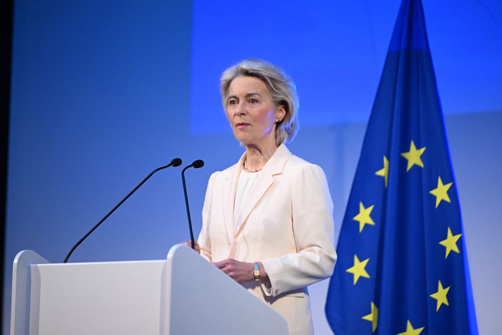 Von der Leyen, după atacul care a distrus mănăstirea din Kiev: Liderii G7 vor discuta despre creșterea presiunilor asupra Rusiei. 2 Von der Leyen dupa atacul care a distrus manastirea din Kiev Liderii G7 vor discuta despre cresterea presiunilor asupra Rusiei