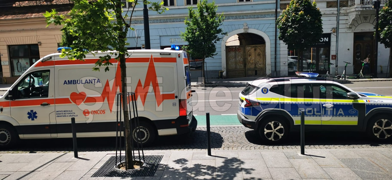 EXCLUSIV VIDEO. Tragedie în centrul Clujului: O turistă a fost găsită moartă pe strada Regele Ferdinand. Echipajele de intervenție au fost chemate de urgență. 2 exclusiv video tragedie in centrul clujului o turista a fost gasita moarta pe strada regele ferdinand echipajele de interventie au fost chemate de urgenta