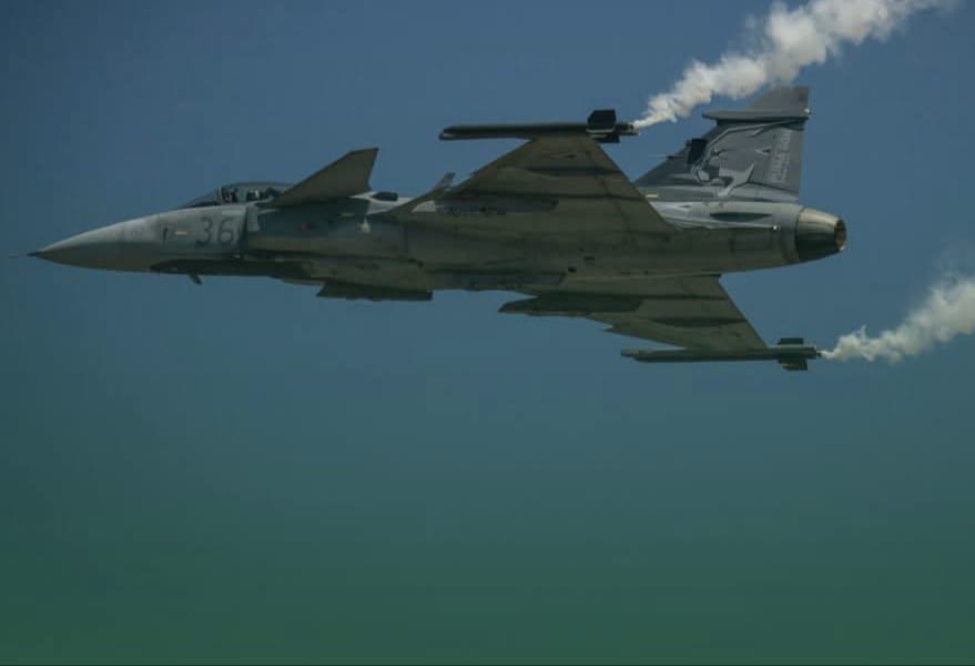 Alerta la granita Romaniei avioane NATO au interceptat un zbor comercial din China
