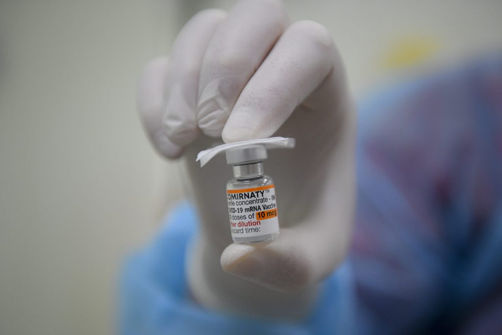 Dup Romnia i Polonia se confrunt cu suspendarea fondurilor pentru gestionarea controlului aerian n conflictul privind vaccinurile anti COVID