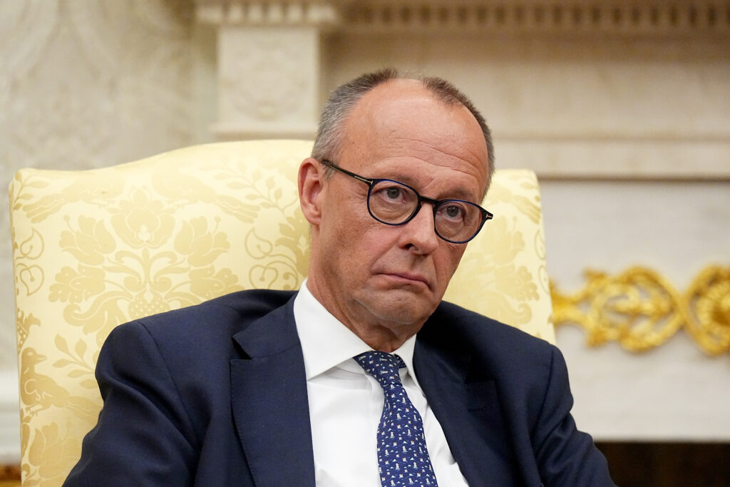 Merz criticat in public dupa ce a laudat echipa Germaniei la Cupa Mondiala