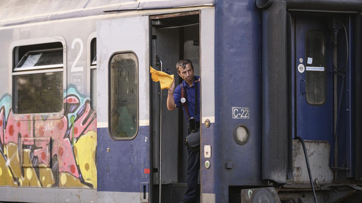 Miruta il convoaca pe directorul CFR Calatori pentru un raport dupa feedback ul pasagerilor 86 nu ar