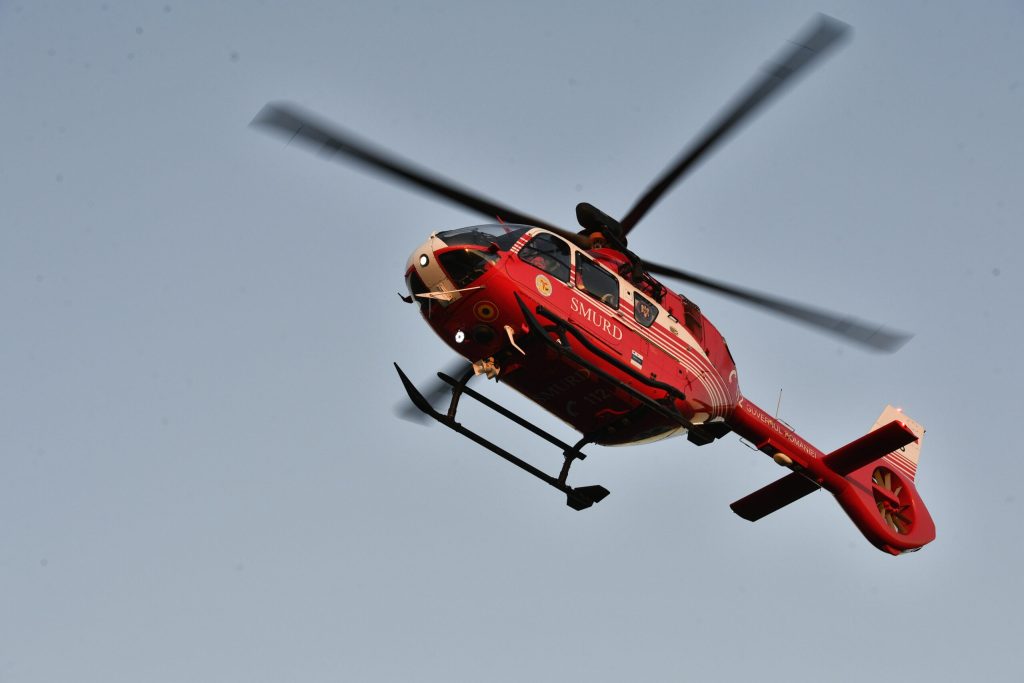 Patru alpinisti au cazut in Valea Albisorai din Busteni dupa cedarea unei corzi A fost solicitat un elicopter SMURD