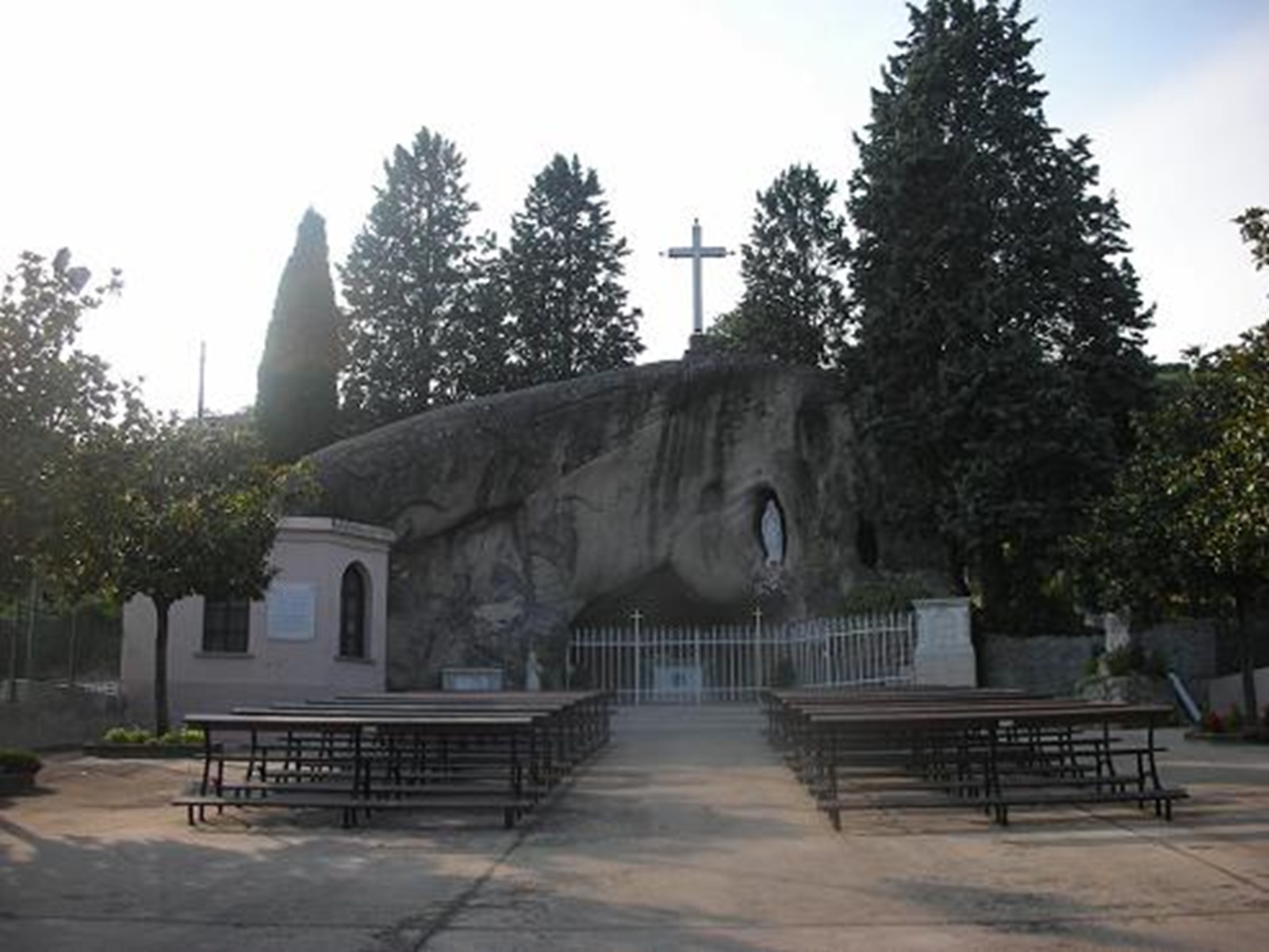 Preotul a oprit clopotele bisericii din cauza plangerilor locuitorilor Comunitatea a avut o reactie puternica