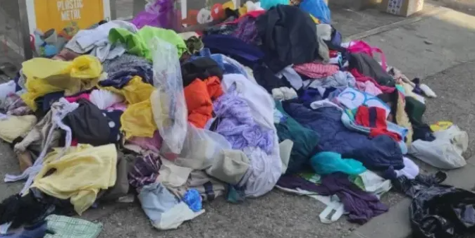 Se ntampla aproape in fiecare zi intr un cartier din Cluj Napoca Hainele sunt lasate la ntamplare dupa ce hotii au atacat din nou