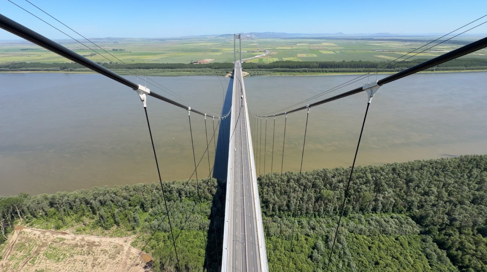 Se redeschide circulatia pe calea 2 a Podului peste Dunare Trafic restrictionat pe DN2S