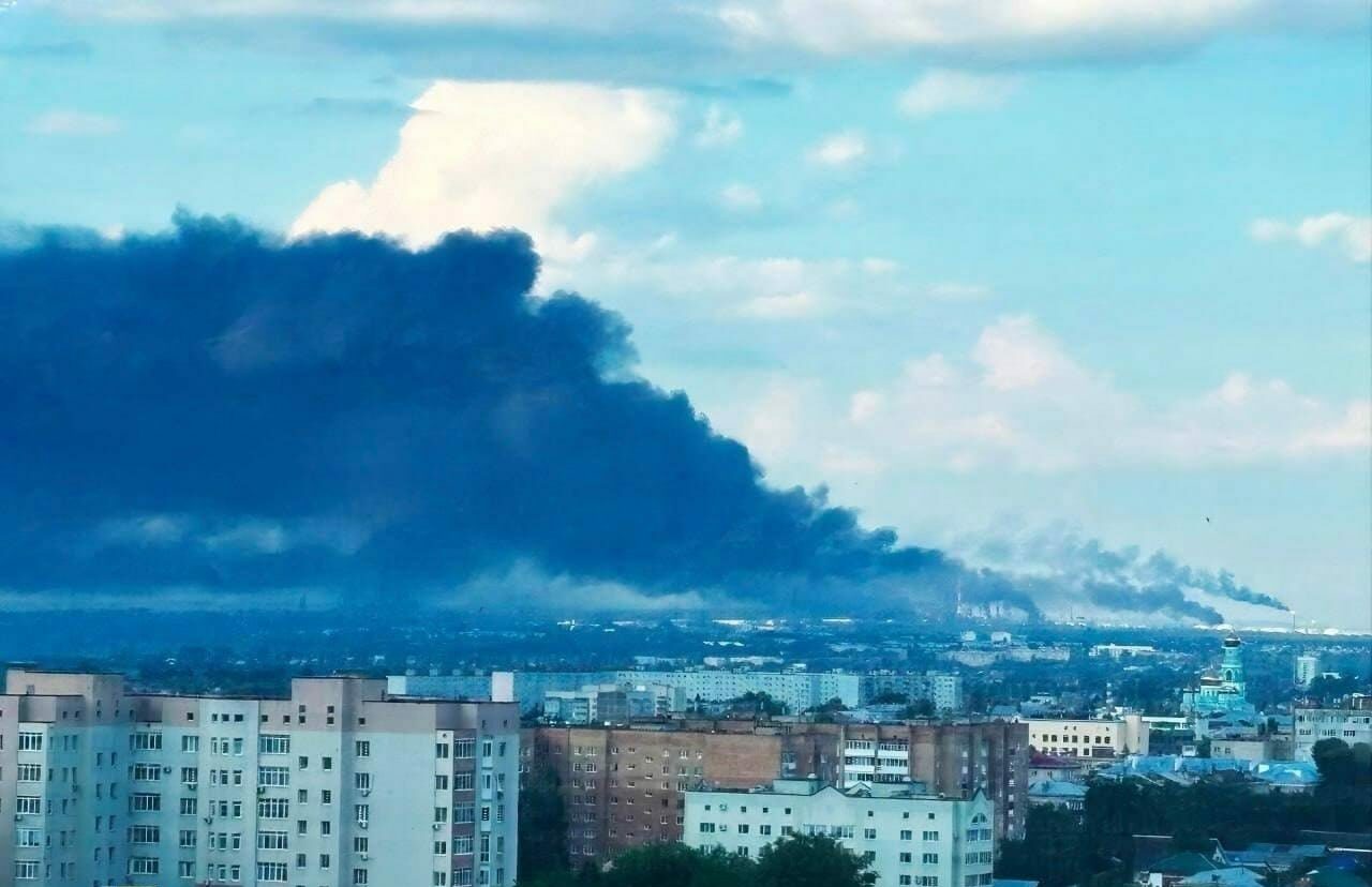 Ucraina lanseaza un nou atac impotriva Rusiei Dronele au lovit o rafinarie de petrol din Sizran