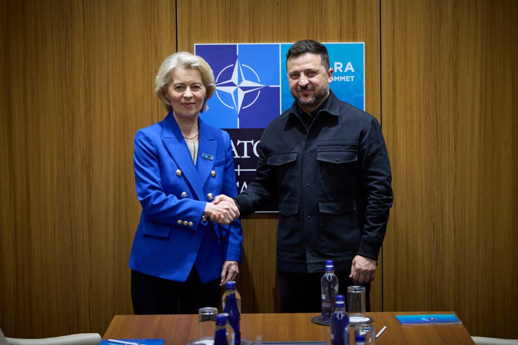 Von der Leyen distinsa de Zelenski cu primul Ordin al Europei Ucraina este Europa Europa este Ucraina