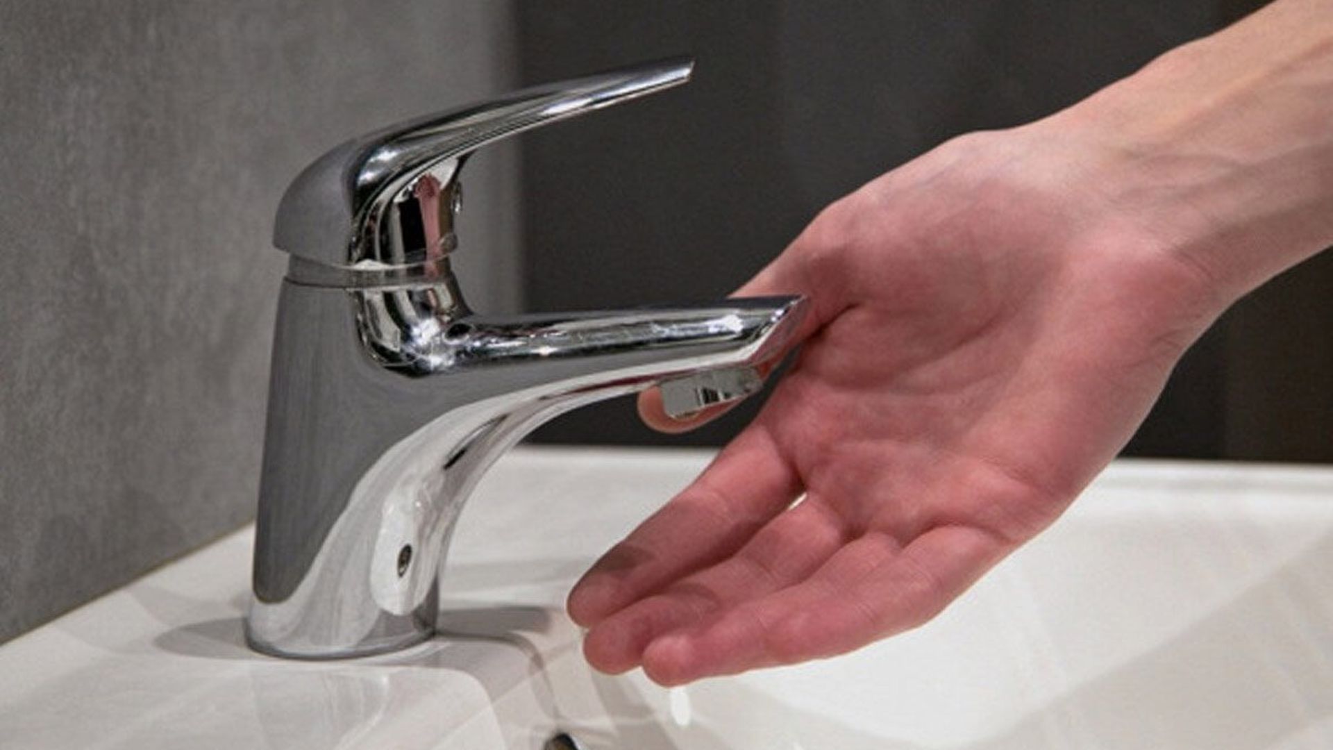 ALERTA in Cluj Napoca Mai multe strazi vor ramane fara apa potabila din cauza unor avarii Ce data este estimata pentru reluarea furnizarii