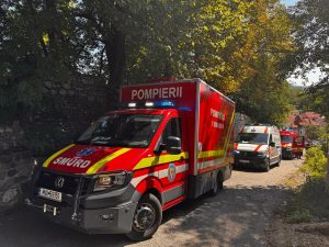 Accident grav pe A3 Un microbuz cu noua pasageri a intrat in coliziune cu un parapet