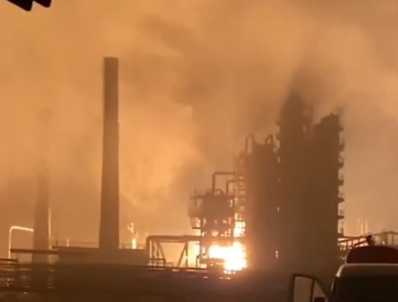 Atacuri asupra a trei rafinarii de petrol rusesti si a unei nave aflate sub sanctiuni