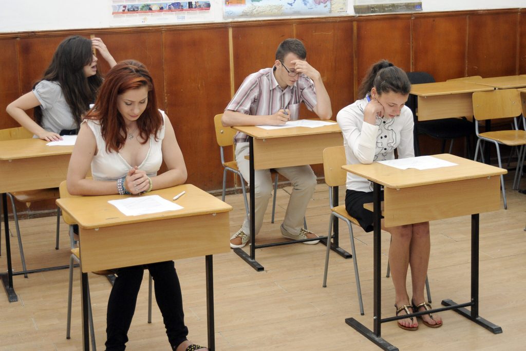 BAC 2026 sesiunea de toamna Luni incepe evaluarea competentelor lingvistice Reguli pentru