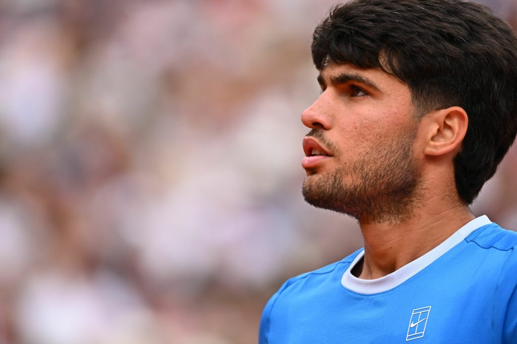 Carlos Alcaraz revine pe locul al doilea in clasamentul ATP iar Jannik Sinner se mentine pe primul loc cu un avantaj de peste 5000 de puncte