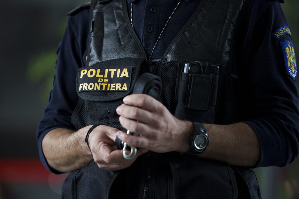 Cinci cetateni din Pakistan si Sri Lanka identificati la frontiera romano sarbeasca dupa ce au incercat sa intre ilegal in Romania