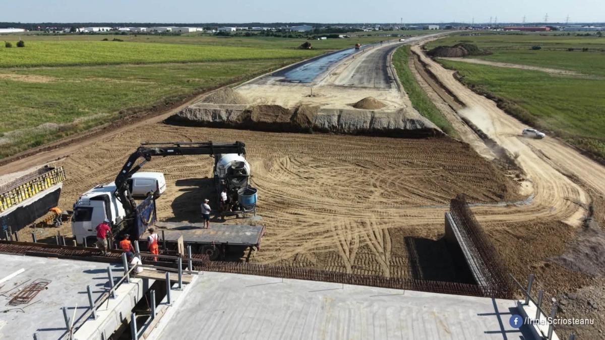 Cum se prezinta din drona cel mai recent tronson al Autostrazii A0 este finalizat in proportie de 915 inaugurarea va avea loc la sfarsitul