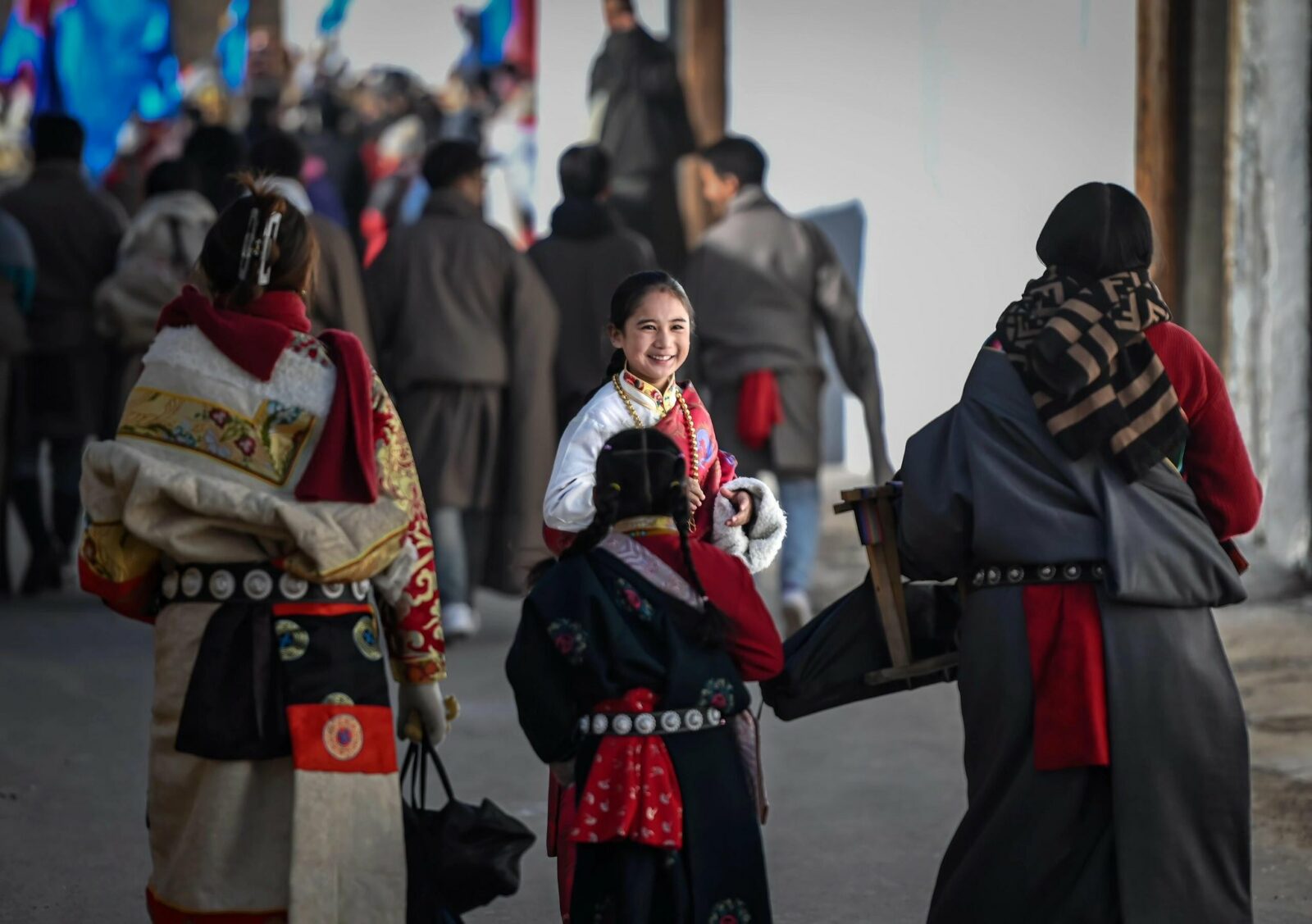 Noua lege din China grabeste asimilarea culturala iar Tibetul se straduiesc sa si apere limba