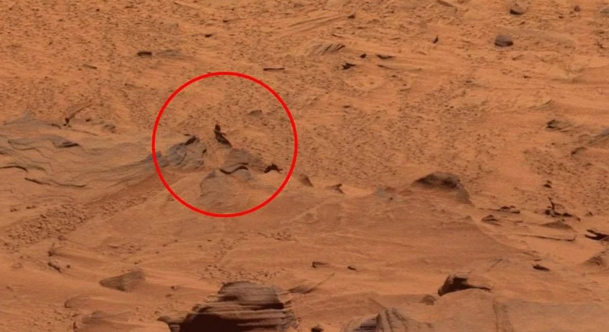 O fotografie de pe Marte realizata de NASA in 2007 a divizat internetul Ce se poate observa in peisajul Planetei Rosii