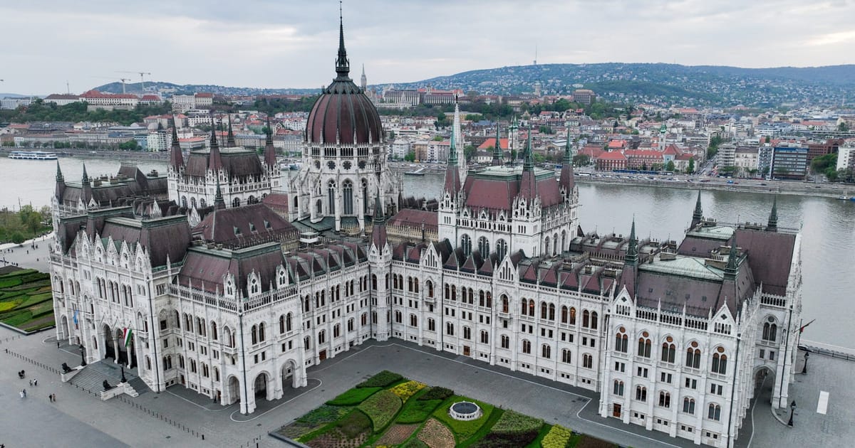 Partidul Magyar isi exprima sustinerea pentru fostul presedinte al Curtiei Supreme in vederea presedintiei Ungariei