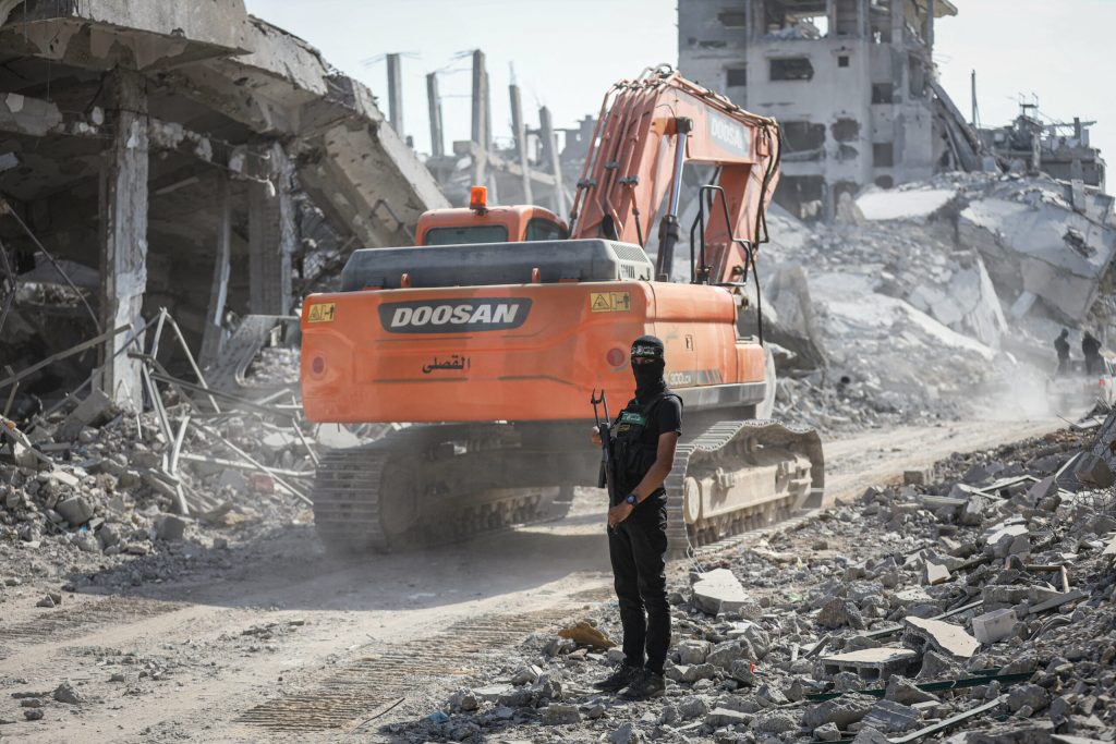 Primul contract al Consiliului pentru Pace initiat de Trump pentru Gaza nu este destinat locuintelor ci unei baze militare