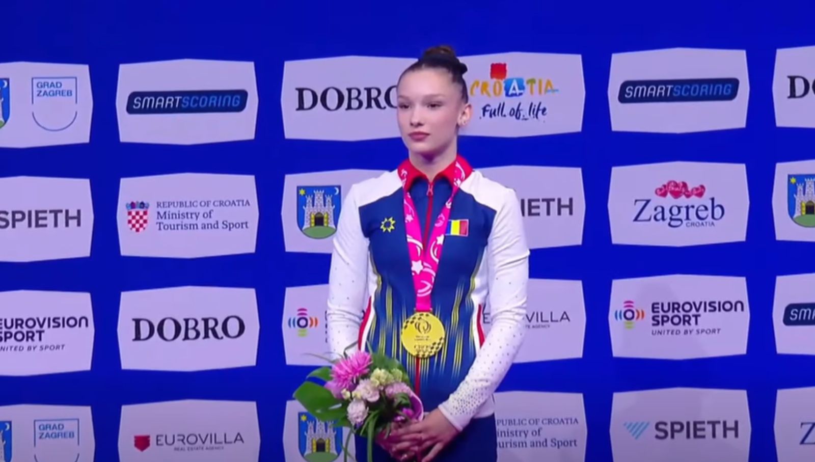 Romania are o noua campioana europeana la gimnastica Aniela Tudor a cistigat medalia de aur la Zagreb