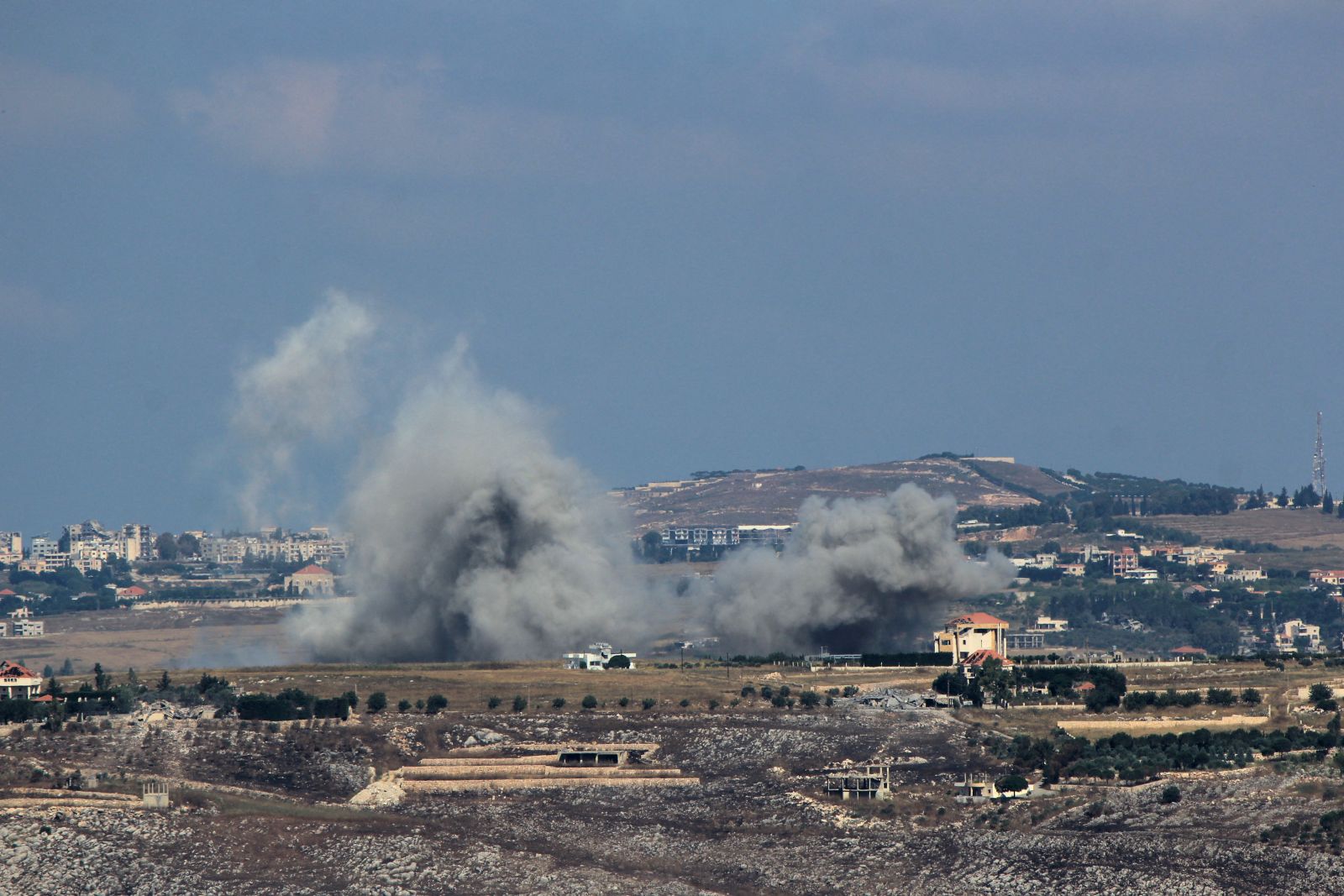 Sapte persoane au fost ucise intr un atac aerian israelian in sudul Libanului