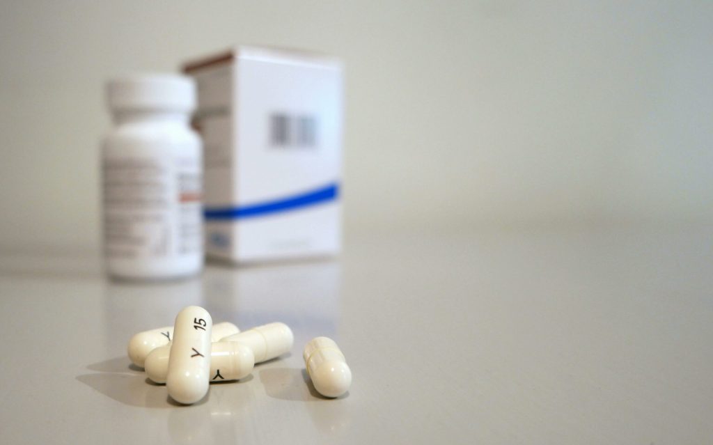 Seriile Colebil si Panzcebil suspendate temporar de la vanzare in farmacii Ce analizeaza ANMDMR