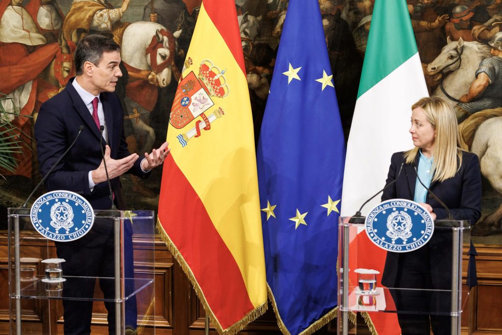 Spania avertizeaza Italia cu privire la masuri de reactie dupa impunerea controalelor la frontiera din cauza crizei din Ceuta