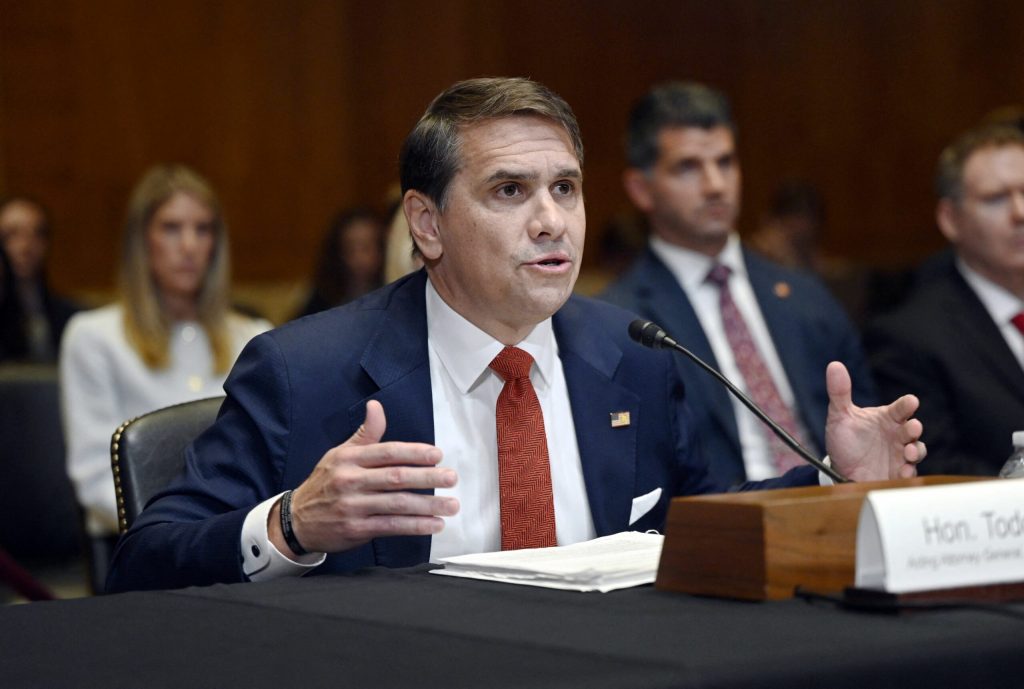 Todd Blanche fost avocat al lui Trump confirmat in functia de procuror general al SUA