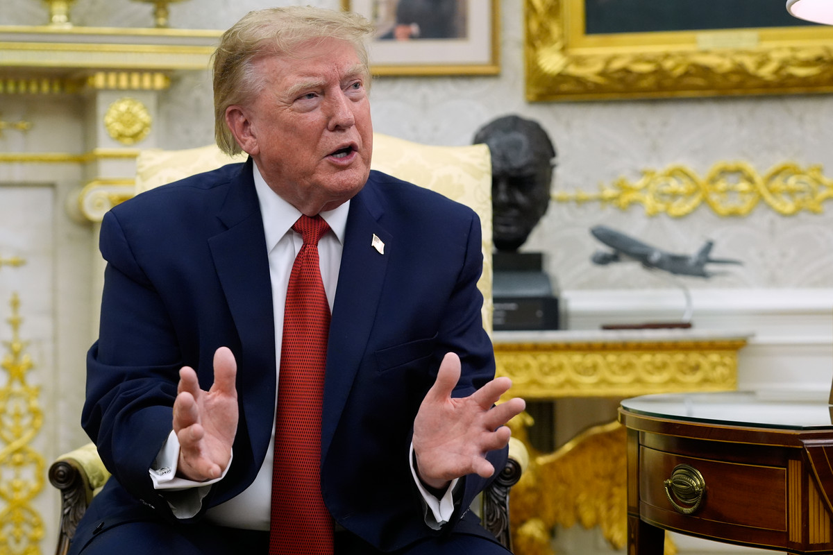 Trump dimineaza ingrijorarile referitoare la schimbul de replici dintre Burnham si imitatorul sau Wiles