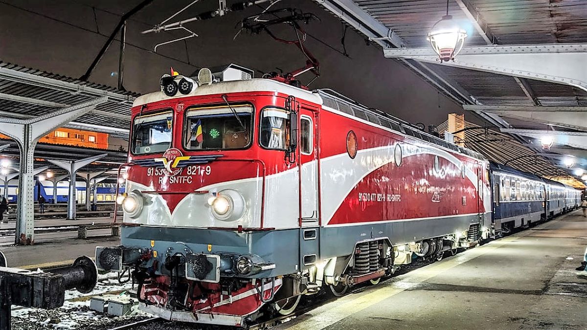 Un clujean solicita demisia conducerii CFR daca nu rezolva o problema minora Sa curete toaleta sau sa curate latrina Petitia care vizeaza direct CFR
