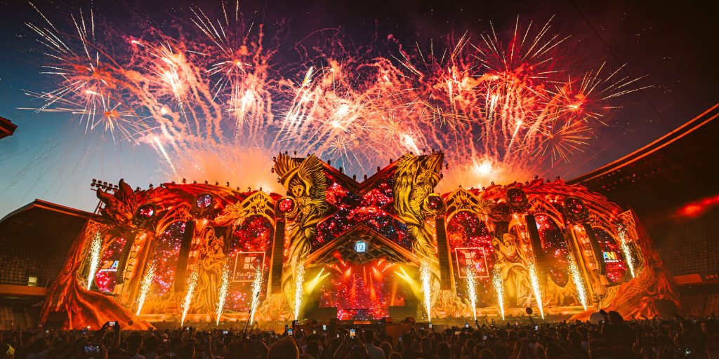 aproximativ 40 de persoane suspectate de detInere de droguri in primele doua zile ale festivalului UNTOLD