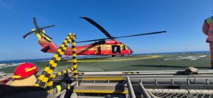 incident in zona neptun deep o persoana a fost salvata cu ajutorul unui elicopter black hawk
