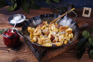 kaiserschmarrn desertul austriac pufos care se desface in bucati cum sa l prepari acasa reteta preferata a imparatului franz joseph