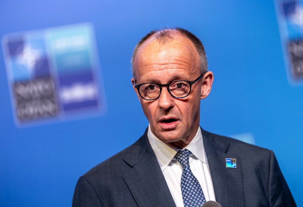 tratament preferential politicienii germani recunosc necesitatea modificarii legii care le asigura protectie impotriva insultelor