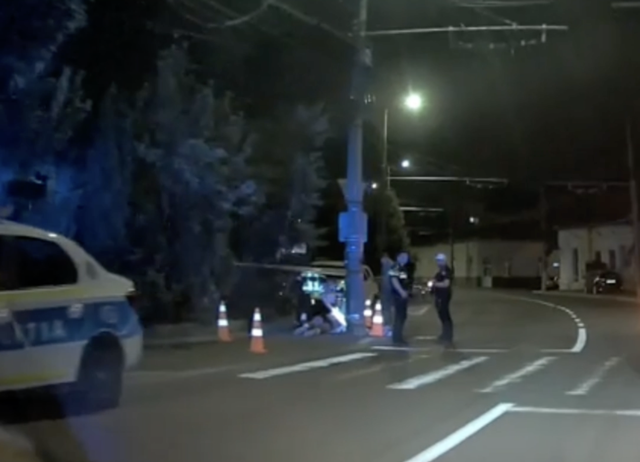 video tragedie un tanar a fost gasit mort pe o strada din cluj napoca medicii au incercat in zadar sa l resusciteze nu au mai putut face nimic