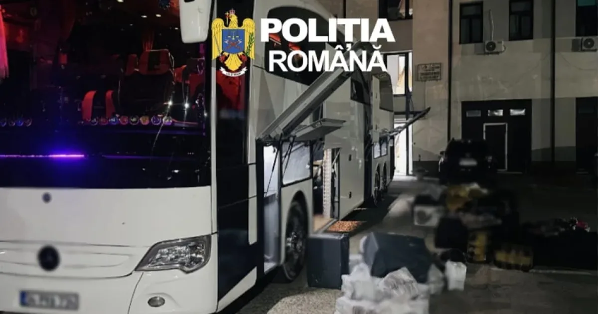 Carne și produse contrafăcute, găsite într-un autocar în Giurgiu