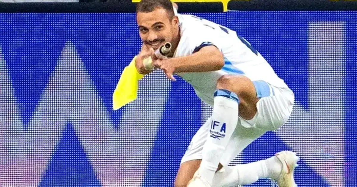 Fotbalist israelian eliminat după ce a mimat un atac armat la steagul de corner