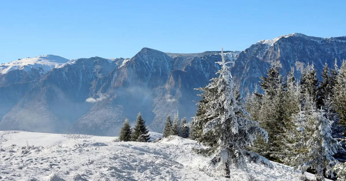 Val polar în România: temperaturi în scădere cu 12 grade și primele ninsori